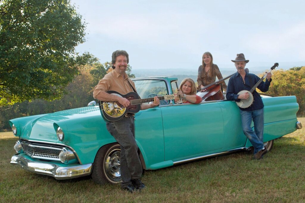 አንድሪው McKnight & ከድንበር ባሻገር