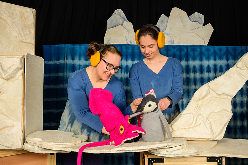 ባዶ እግር አሻንጉሊት ቲያትር