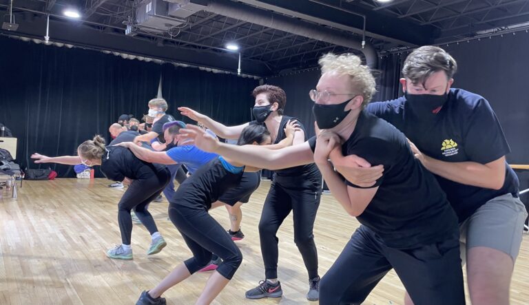 ዘ ኖብል ፍላድስ